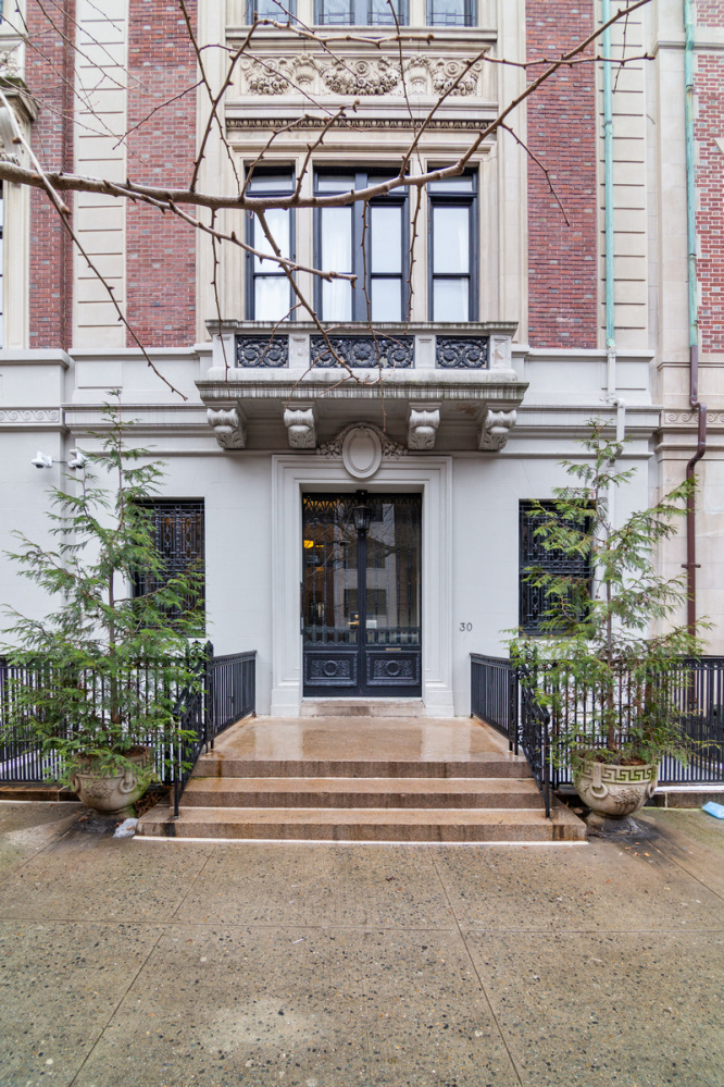 30 West 74th Street, 1A